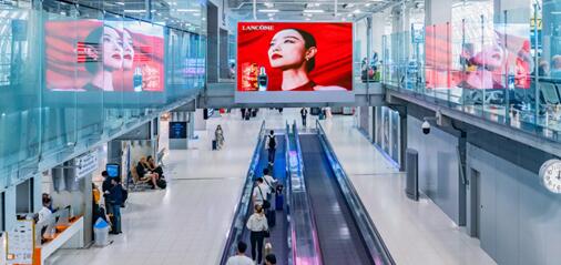 曼谷機(jī)場(chǎng)廣告