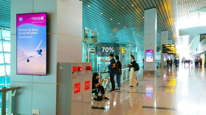 越南峴港機(jī)場(chǎng)廣告